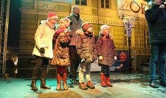 Świąteczny jarmark ponownie zachwycił gnieźnian (link otworzy duże zdjęcie)