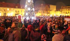 Świąteczny jarmark ponownie zachwycił gnieźnian (link otworzy duże zdjęcie)