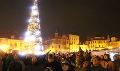 Świąteczny jarmark ponownie zachwycił gnieźnian (link otworzy duże zdjęcie)