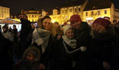 Świąteczny jarmark ponownie zachwycił gnieźnian (link otworzy duże zdjęcie)