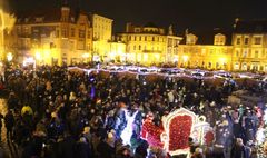 Świąteczny jarmark ponownie zachwycił gnieźnian (link otworzy duże zdjęcie)