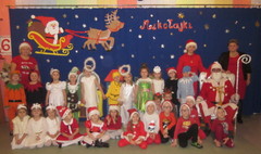 Mali Piastowie czekają na św. Mikołaja (link otworzy duże zdjęcie)