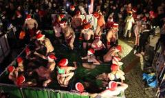 Morsy, zumba i muzyka, czyli drugi dzień świątecznego jarmarku (link otworzy duże zdjęcie)