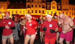 Morsy, zumba i muzyka, czyli drugi dzień świątecznego jarmarku (link otworzy duże zdjęcie)