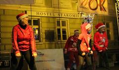 Morsy, zumba i muzyka, czyli drugi dzień świątecznego jarmarku (link otworzy duże zdjęcie)