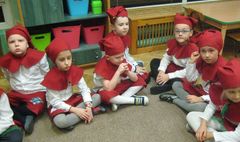 Nocne oczekiwanie na św. Mikołaja (link otworzy duże zdjęcie)