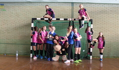 SP 12 Mistrzem Gniezna w piłce ręcznej (link otworzy duże zdjęcie)