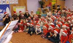 Świąteczny pociąg do krainy bajek (link otworzy duże zdjęcie)