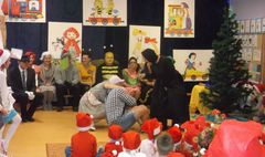 Świąteczny pociąg do krainy bajek (link otworzy duże zdjęcie)