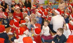 Świąteczny pociąg do krainy bajek (link otworzy duże zdjęcie)