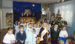 Jasełka, które przypominają o znaczeniu świąt (link otworzy duże zdjęcie)