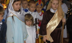 Jasełka, które przypominają o znaczeniu świąt (link otworzy duże zdjęcie)