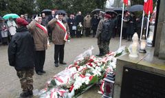 Gnieźnianie uczcili pamięć powstańców (link otworzy duże zdjęcie)