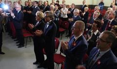 Uroczysta sesja Rady Miasta Gniezna (link otworzy duże zdjęcie)