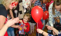 Przedszkole nr 13 zagrało dla WOŚP (link otworzy duże zdjęcie)