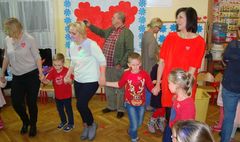 Przedszkole nr 13 zagrało dla WOŚP (link otworzy duże zdjęcie)