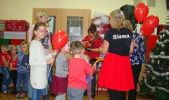 Przedszkole nr 13 zagrało dla WOŚP (link otworzy duże zdjęcie)