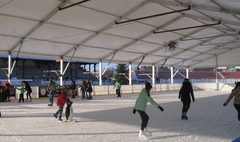 Gnieźnieńskie lodowisko na ferie