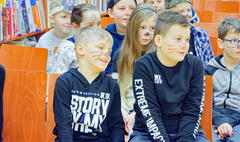 „Dziewięć żyć, chodzącymi własnymi drogami, czyli kot w fantastyce”
w ramach IX Konwentu F (link otworzy duże zdjęcie)