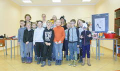 „Dziewięć żyć, chodzącymi własnymi drogami, czyli kot w fantastyce”
w ramach IX Konwentu F (link otworzy duże zdjęcie)