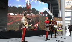 Koronacja Królewska na Tour Salonie (link otworzy duże zdjęcie)