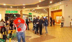 Strażnicy Miejscy przekonywali do noszenia odblasków (link otworzy duże zdjęcie)