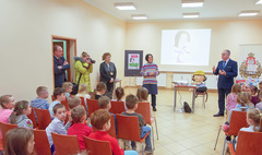 Pachnąca biblioteka Joanny Krzyżanek (link otworzy duże zdjęcie)