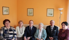 Pani Janina Kubiak skończyła sto lat (link otworzy duże zdjęcie)