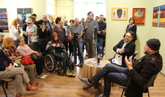 Artysta, który buntuje się przeciwko sobie (link otworzy duże zdjęcie)