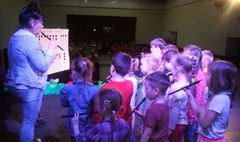 Wiosenne muzykowanie przedszkolaków (link otworzy duże zdjęcie)