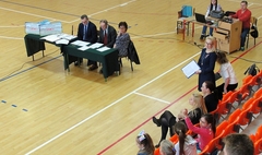 Najmłodsi gnieźnianie zaśpiewali o Polsce (link otworzy duże zdjęcie)