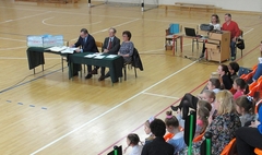 Najmłodsi gnieźnianie zaśpiewali o Polsce (link otworzy duże zdjęcie)