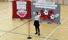 Najmłodsi gnieźnianie zaśpiewali o Polsce (link otworzy duże zdjęcie)