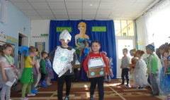 Pokaz mody ekologicznej (link otworzy duże zdjęcie)