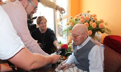 Sto lat pana Feliksa Zalaszewskiego (link otworzy duże zdjęcie)