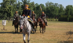 Rozpoczęcie rajdu szlakiem 3. Pułku Ułanów Wielkopolskich (link otworzy duże zdjęcie)