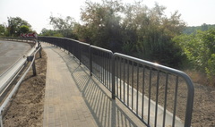 Chodnik na Orcholskiej już gotowy (link otworzy duże zdjęcie)