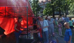 Barwny festyn integrujący całe rodziny (link otworzy duże zdjęcie)