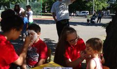 Barwny festyn integrujący całe rodziny (link otworzy duże zdjęcie)