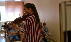 Warto czytać o muzyce (link otworzy duże zdjęcie)