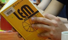 Człowiek kontra obcy – próba kontaktu