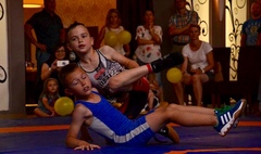 Dziewiętnaste urodziny Husarza (link otworzy duże zdjęcie)