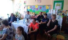 Bezpieczne wakacje Leśnych Ludków (link otworzy duże zdjęcie)