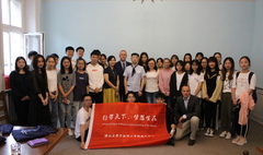 Studenci z Chin poznają historię Polski