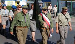 Gnieźnianie upamiętnili powstańców warszawskich (link otworzy duże zdjęcie)