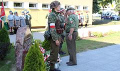 Gnieźnianie upamiętnili powstańców warszawskich (link otworzy duże zdjęcie)