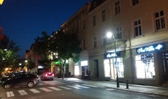 Wymiana stylowych latarni w centrum