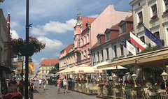 Wymiana stylowych latarni w centrum (link otworzy duże zdjęcie)