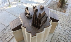 Pierwsza z makiet już na trasie Traktu Królewskiego