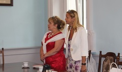 Medal dla wiceprezes Klubu Nauczycieli Polskich i Polonijnych (link otworzy duże zdjęcie)